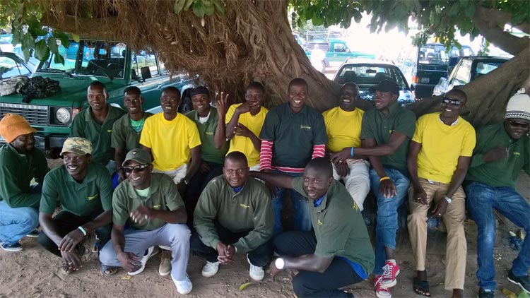 Oude bedrijfskleding Uw Groene Vakwinkel in Gambia